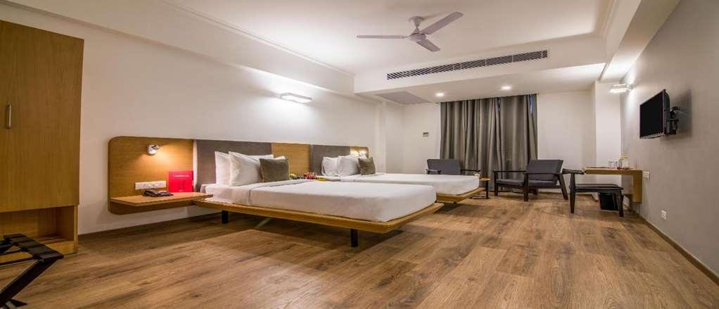 Oyo Townhouse 028 Corporate Suite Noida Habitación foto